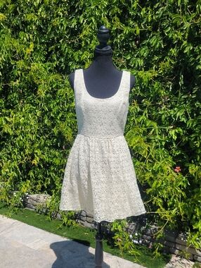 Mattox Shimmering Cream Lace Overlay Mini Boho Beach Fit And Flare Dress Sz 6
